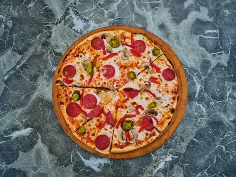 خلفية بيتزا بدقة 4K · food · 3840×2880