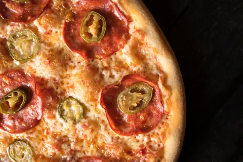 Pizza 4K Hintergrundbild · food · 3840×2563