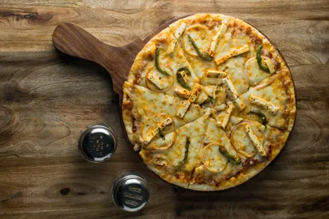 خلفية بيتزا بدقة 4K · food · 3840×2560