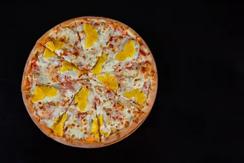 خلفية بيتزا بدقة 4K · food · 3840×2560
