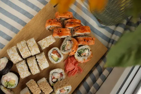 सुशी 4K वॉलपेपर · food · 3840×2561