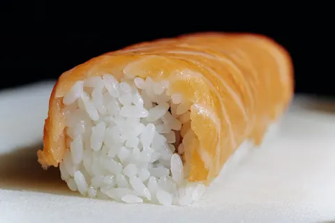 सुशी 4K वॉलपेपर · food · 3840×2561