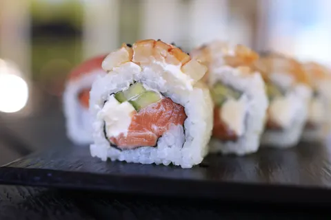 सुशी 4K वॉलपेपर · food · 3840×2561