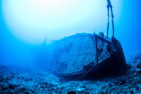 गहरा नीला 4K वॉलपेपर · underwater · 3840×2563