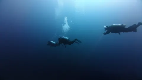 Обои Глубокий синий 4K · underwater · 3840×2166