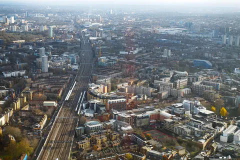 城市航拍 4K壁纸 · aerial · 3840×2560