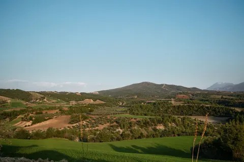 Green Hills 4K Wallpaper · nature · 3840×2560