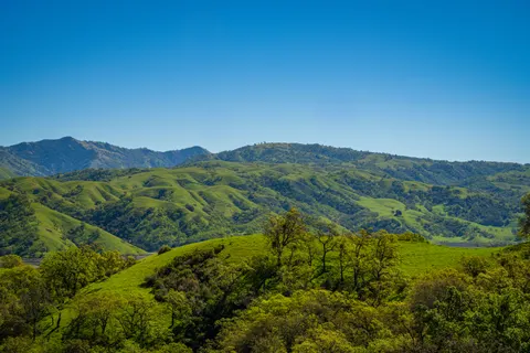 Green Hills 4K Wallpaper · nature · 3840×2560