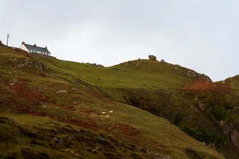 Grüne Hügel 4K Hintergrundbild · nature · 3840×2560