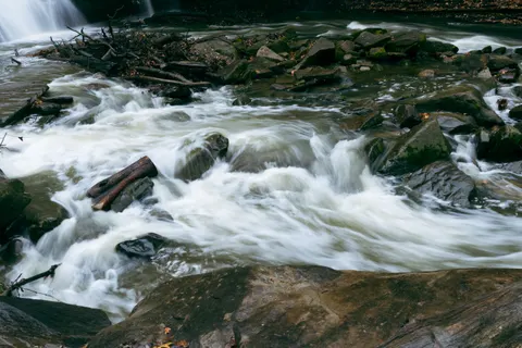 Fondo de pantalla Cascada 4K · nature · 3840×2560