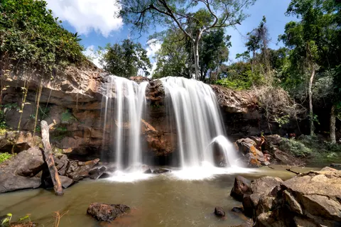 Papel de parede Cachoeira 4K · nature · 3840×2561