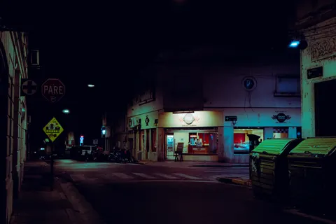 霓虹都市 4K桌布 · neon · 3840×2560