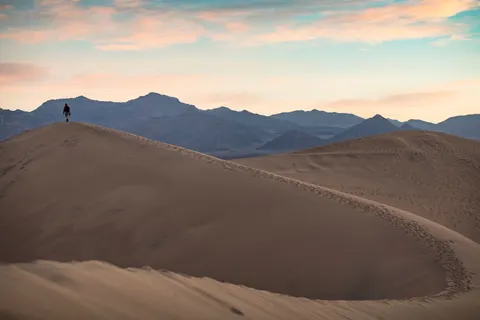 خلفية كثبان الصحراء بدقة 4K · nature · 3840×2560