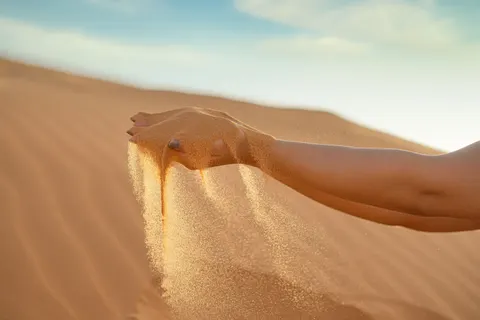 사막 모래언덕 4K 배경화면 · nature · 3840×2560