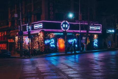 Fond d'écran Ville néon 4K · neon · 3840×2560