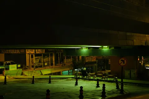霓虹都市 4K桌布 · neon · 3840×2560