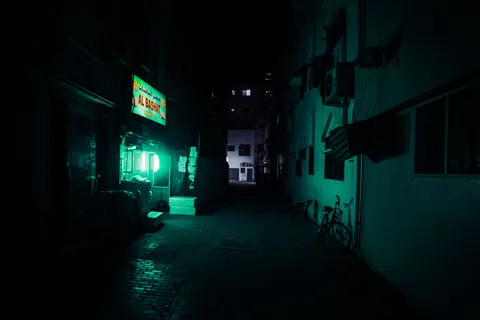 والپیپر شهر نئونی با کیفیت 4K · neon · 3840×2560