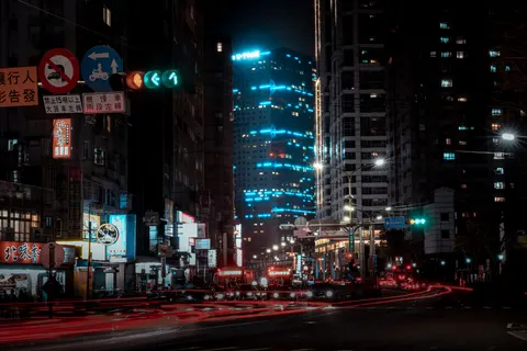 霓虹都市 4K桌布 · neon · 3840×2561