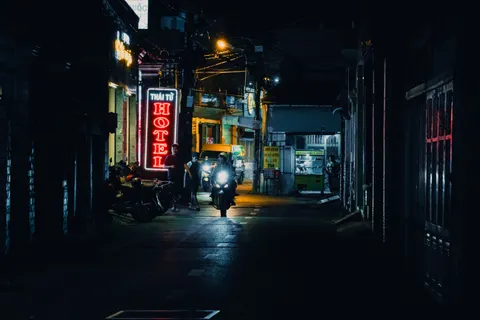 Fond d'écran Ville néon 4K · neon · 3840×2560