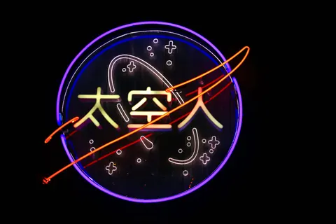 Tapeta Neonowe Światła 4K · neon · 3840×2560