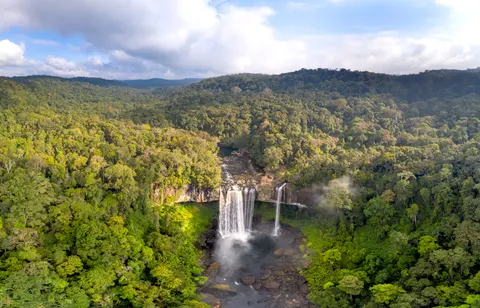 Tropical Falls 4K Wallpaper · tropical · 3840×2463