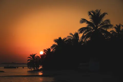 热带日落 4K壁纸 · tropical · 3840×2560