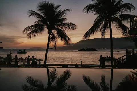 Sfondo Tramonto Tropicale 4K · tropical · 3840×2560