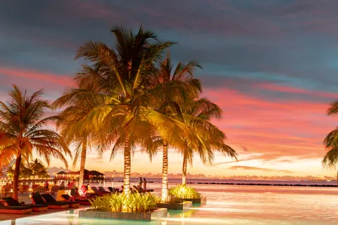 Tapeta Tropikalny Zachód Słońca 4K · tropical · 3840×2560