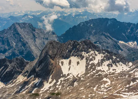 Papel de parede Pico nevado 4K · mountains · 3840×2743