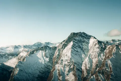 Snowy Mountain Peak 4K Wallpaper · mountains · 3840×2560