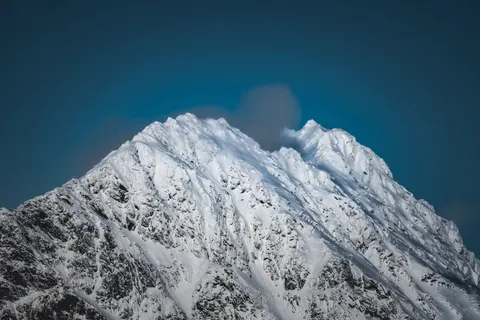 Snowy Mountain Peak 4K Wallpaper · mountains · 3840×2560