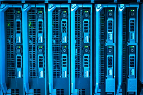 Serverraum 4K Hintergrundbild · technology · 3840×2563