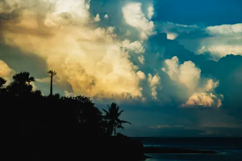 Tapeta Tropikalny Zachód Słońca 4K · tropical · 3840×2560