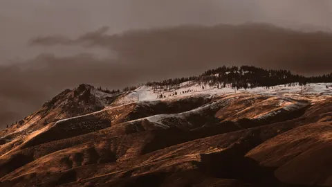 Mountain Range 4K Wallpaper · mountains · 3840×2160