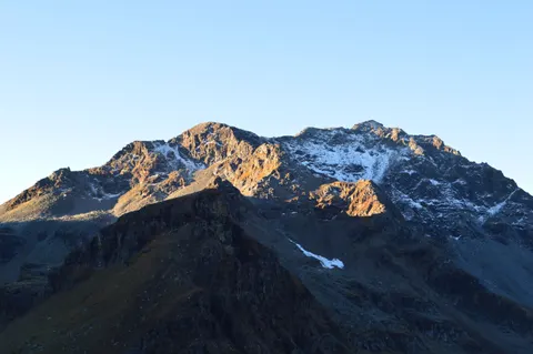 Mountain Range 4K Wallpaper · mountains · 3840×2553