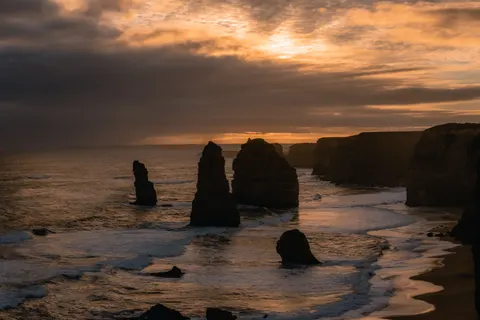 Hình nền Vách Đá Bên Đại Dương 4K · ocean · 3840×2563