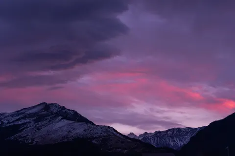 Mountain Range 4K Wallpaper · mountains · 3840×2560