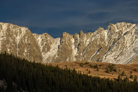Mountain Range 4K Wallpaper · mountains · 3840×2560