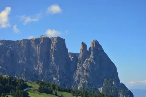 Dolomites 4K Wallpaper · mountains · 3840×2560