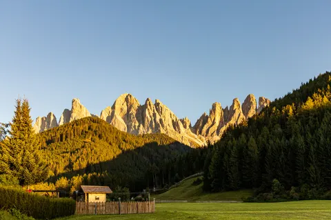 Dolomites 4K Wallpaper · mountains · 3840×2559