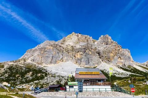 Dolomites 4K Wallpaper · mountains · 3840×2560