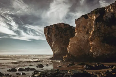 海崖 4K桌布 · ocean · 3840×2560