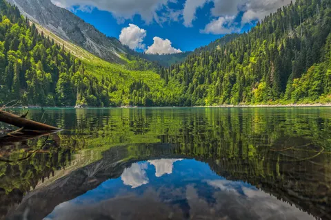 Mountain Lake 4K Wallpaper · mountains · 3840×2560