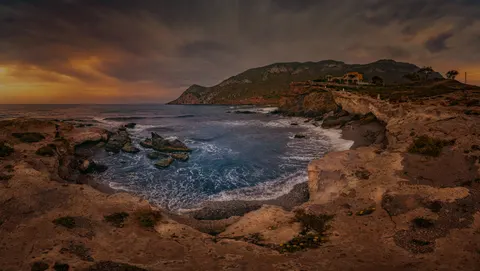 Hình nền Vách Đá Bên Đại Dương 4K · ocean · 3840×2166