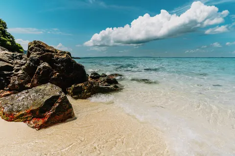 热带海滩 4K壁纸 · ocean · 3840×2560