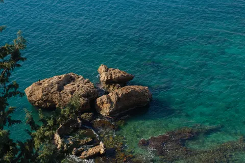 خلفية شاطئ استوائي بدقة 4K · ocean · 3840×2560