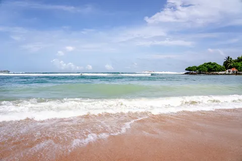 Tropical Beach 4K Wallpaper · ocean · 3840×2563