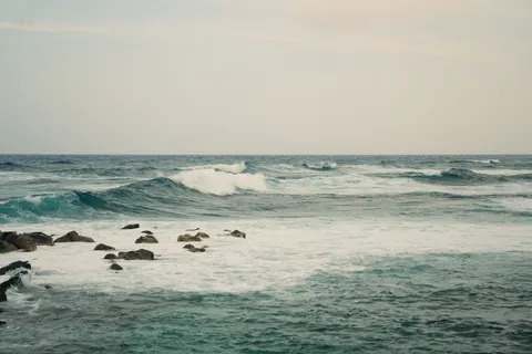 Meereswellen 4K Hintergrundbild · ocean · 3840×2561