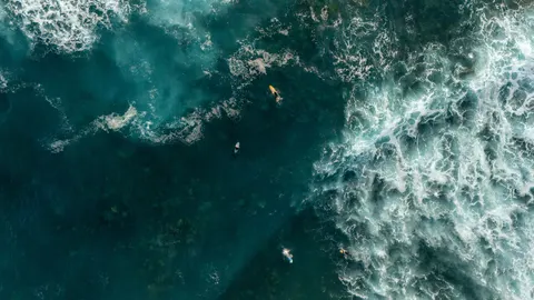 Papel de parede Ondas do Oceano 4K · ocean · 3840×2160