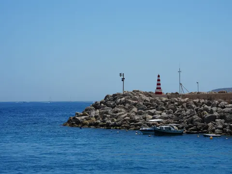 Обои Маяк на побережье 4K · ocean · 3840×2882
